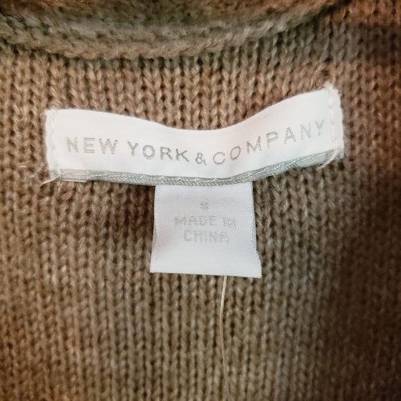 NWT New York & Company Sweater Dress - Picture 2 of 6